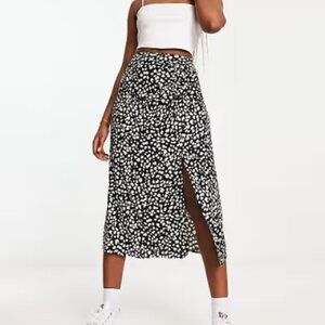 Black & White Animal Print Midi Skirt – Size US 6 / EU 38